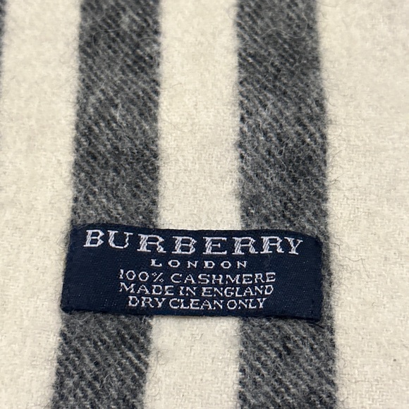 Burberry Accessories Burberry Classic Check Scarf 0 Pure Cashmere Made In England Read Desc